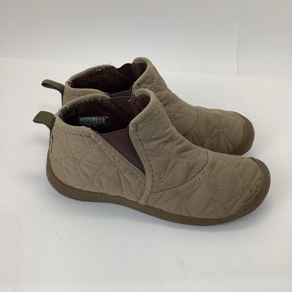Keen Howser Quilted Ankle Boots womens size 8